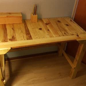1001pallets.com-kids-desk1