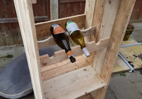 1001pallets.com-wine-rack-and-book-shelf-04