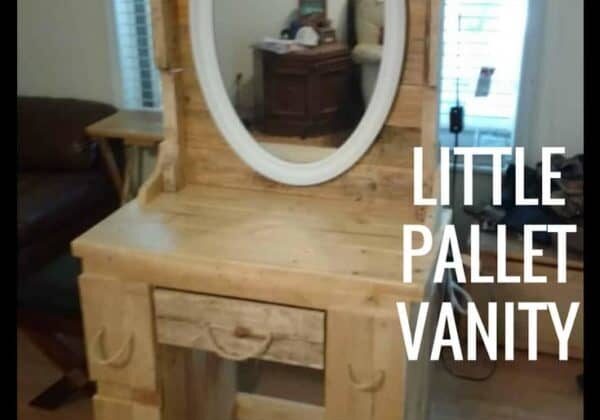 1001pallets.com-diminuitive-pallet-vanity-perfect-for-granddaughter-03