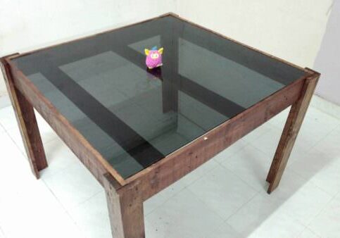 1001pallets.com-dinner-table-made-of-pallet