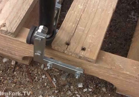 1001pallets.com-diy-pallet-pry-bar-video