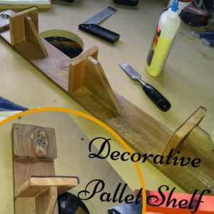 1001pallets.com-diy-video-tutorial-simple-decorative-pallet-shelf-06