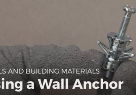 1001pallets.com-diy-video-tutorial-using-wall-anchors-01