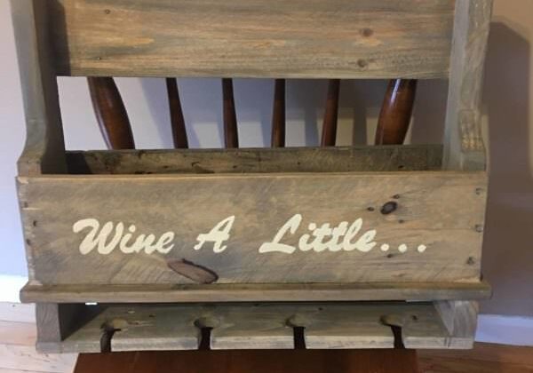 1001pallets.com-gift-exchange-pallet-wine-rack