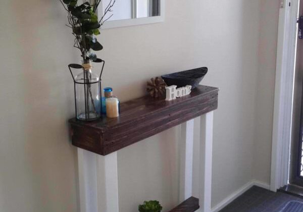 1001pallets.com-entry-hallway-table2