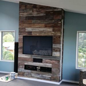1001pallets.com-false-chimney-media-centre-01