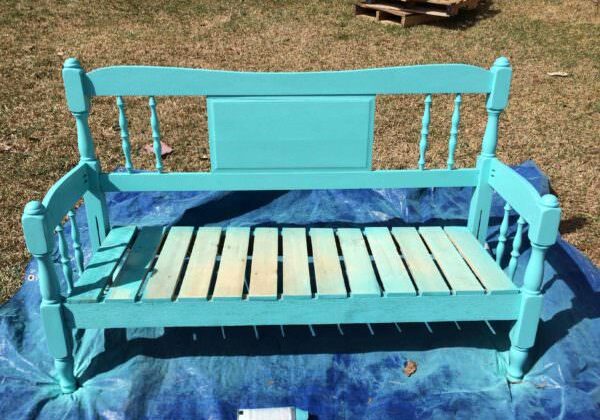 1001pallets.com-headboardpallet-garden-bench