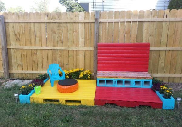1001pallets.com-build-granddaughter-her-own-patio