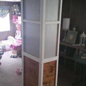 1001pallets.com-how-i-made-this-pillar-out-of-reclaimed-pallets-and-1-sheet-of-drywall4
