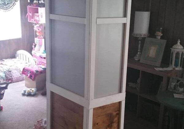 1001pallets.com-how-i-made-this-pillar-out-of-reclaimed-pallets-and-1-sheet-of-drywall4