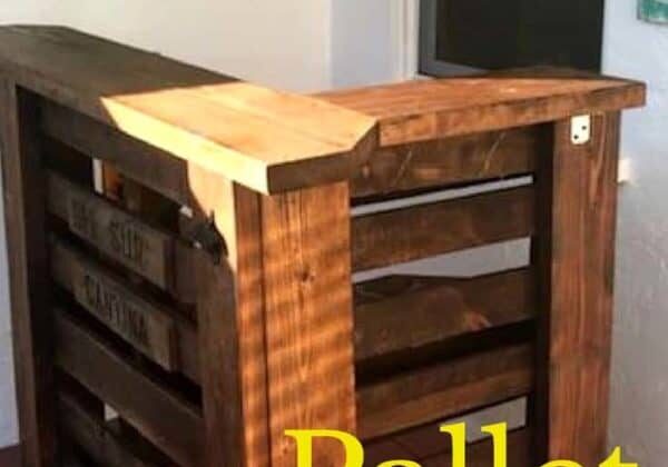 1001pallets.com-l-shaped-pallet-bar-uses-small-areas-perfectly-06