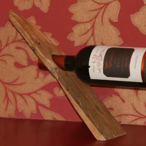 magic-bottle-stand