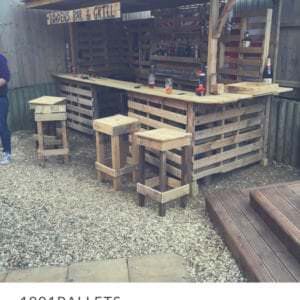1001pallets.com-making-the-ultimate-garden-bar-using-pallets-01