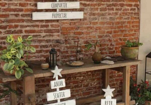 1001pallets.com-more-little-pallet-holiday-trees-for-your-holiday-decor-07