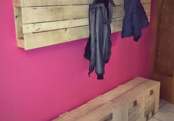 1001pallets.com-my-new-pallet-wardrobe-coat-rack-2