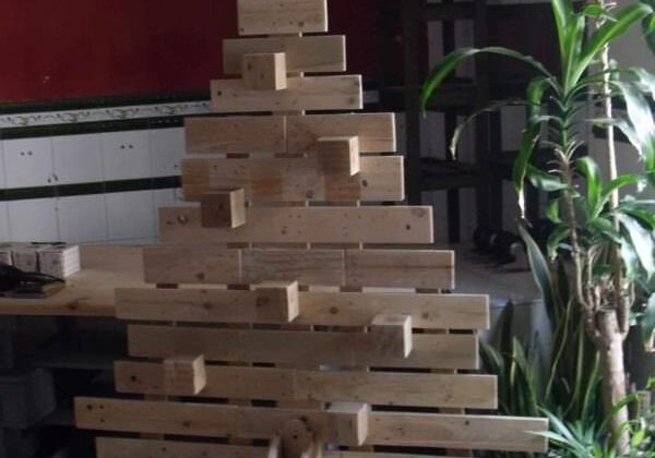1001pallets.com-christmas-tree