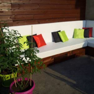 1001pallets.com-outdoor-lounge-with-pallets-03