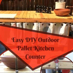 1001pallets.com-outdoor-pallet-kitchen-counter-adds-prep-space-04