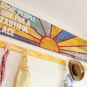 1001pallets.com-pallet-as-message-canvas-01