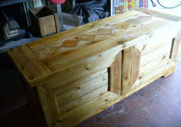 1001pallets.com-pallet-blanket-chest