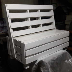 Pallet Box Bench Can Be Used Almost Anywhere!