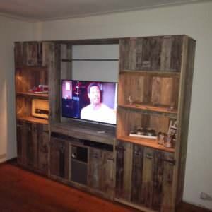 1001pallets.com-pallet-cabinet1
