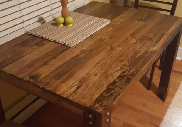 1001pallets.com-pallet-dining-table-first-diy-project