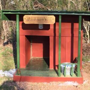 1001pallets.com-dog-house