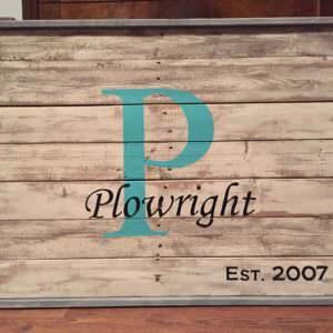 1001pallets.com-family-name-sign