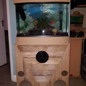 1001pallets.com-fish-tank-stand