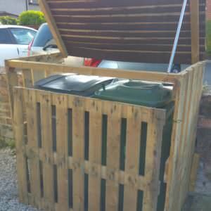 1001pallets.com-simple-wheelie-bin-cupboard3