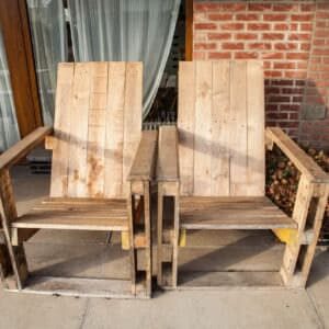 1001pallets.com-2-fauteuils-de-jardins-en-palettes-03