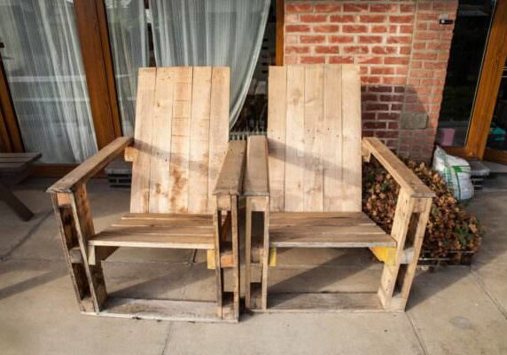 1001pallets.com-2-fauteuils-de-jardins-en-palettes-03