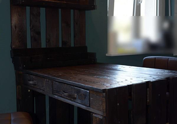 1001pallets.com-kitchen-table-with-shelf
