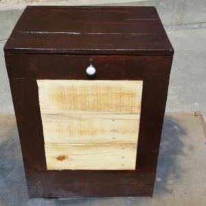 1001pallets.com-kitchen-trash-bin