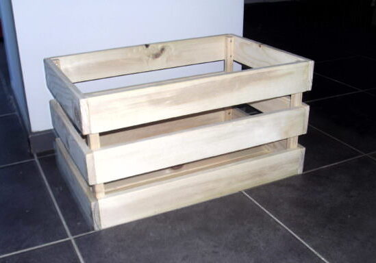 1001pallets.com-pallet-vegetable-bin-has-many-handy-uses-01