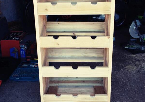 1001pallets.com-wine-storage-rack-for-my-dads-birthday