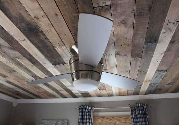 Pallet-Furniture-Plans-for-Bedroom-Ceiling
