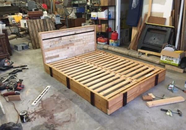 1001pallets.com-building-material-pallets-car-bolts-can-make-good-bed-01