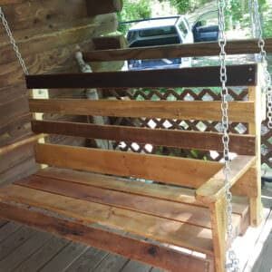 1001pallets.com-porch-swing