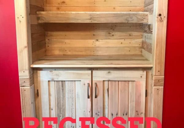 1001pallets.com-recessed-pallet-bookcase-bibliotheque-encastree-en-planche-de-palette-02