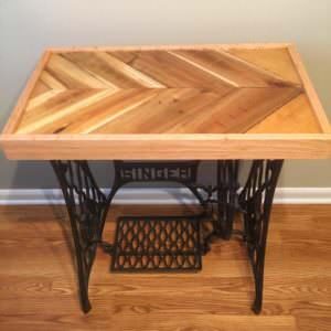 1001pallets.com-reclaimed-pallet-epoxy-tabletop-with-cast-iron-singer-base