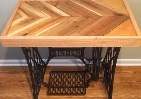 1001pallets.com-reclaimed-pallet-epoxy-tabletop-with-cast-iron-singer-base