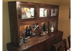 Pallet-country-hutch