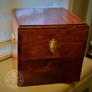 1001pallets.com-record-box-made-from-reclaimed-pallet-wood