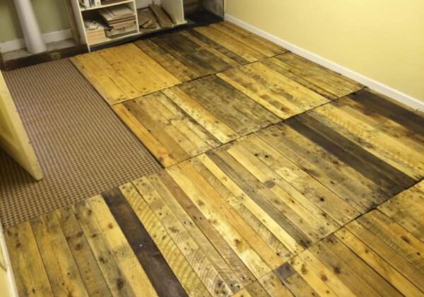 1001pallets.com-how-i-made-a-kitchen-floor-with-pallets5