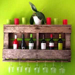 1001pallets.com-wood-pallet-rustic-wine-rack-unique-handmade-bar-decor-restaurant-decor