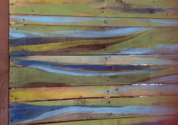 1001pallets.com-outdoor-pallet-tables-rustic-and-one-of-a-kind-04