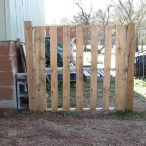Gate-003