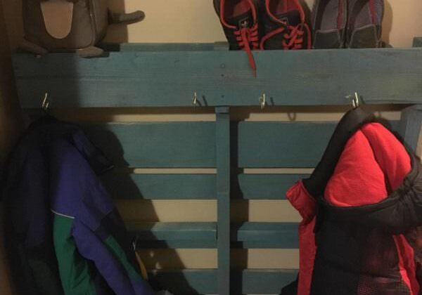 Single-pallet Coat Rack Organizes Our Entryway!